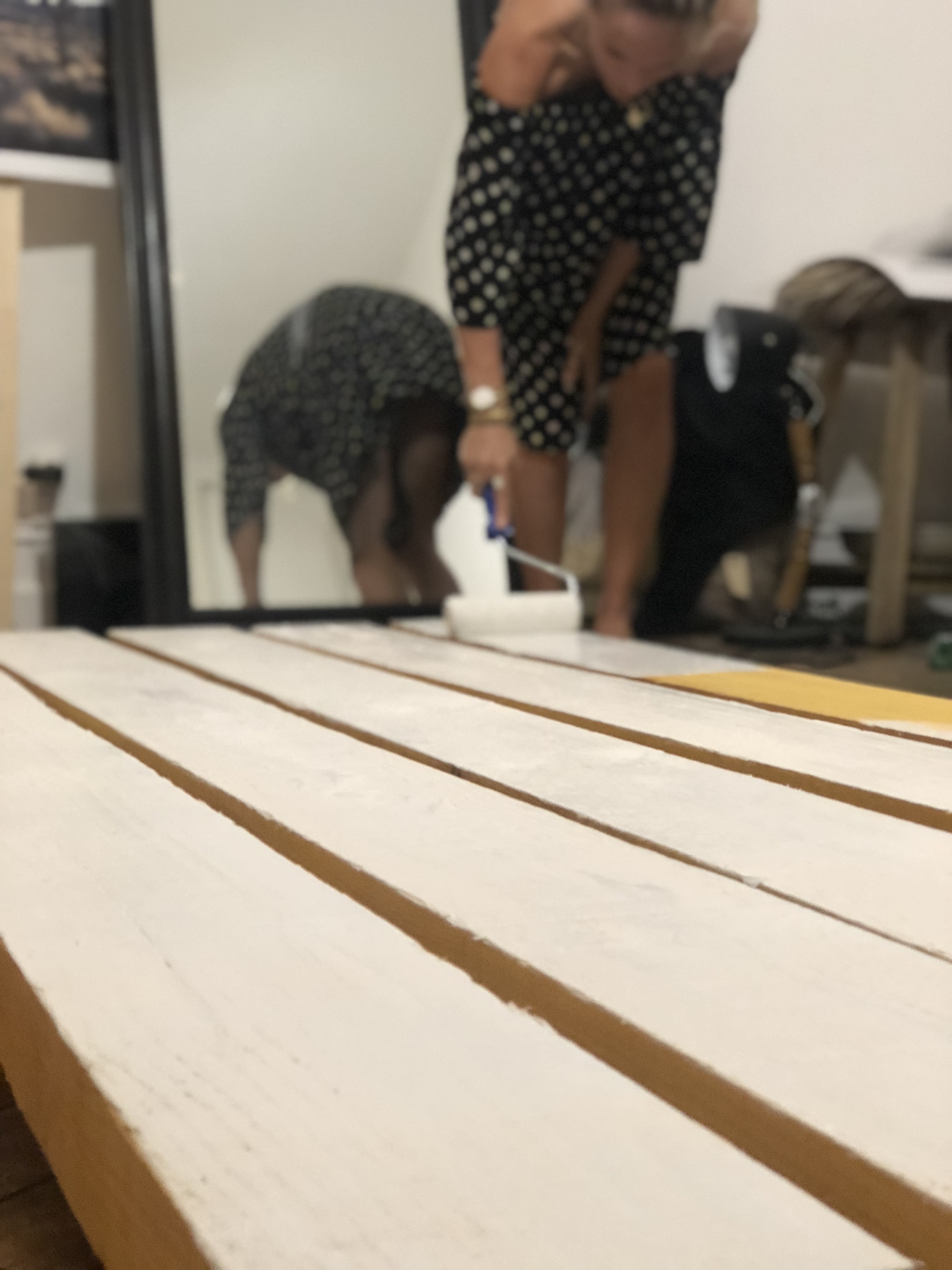 peindre bastaings bois table